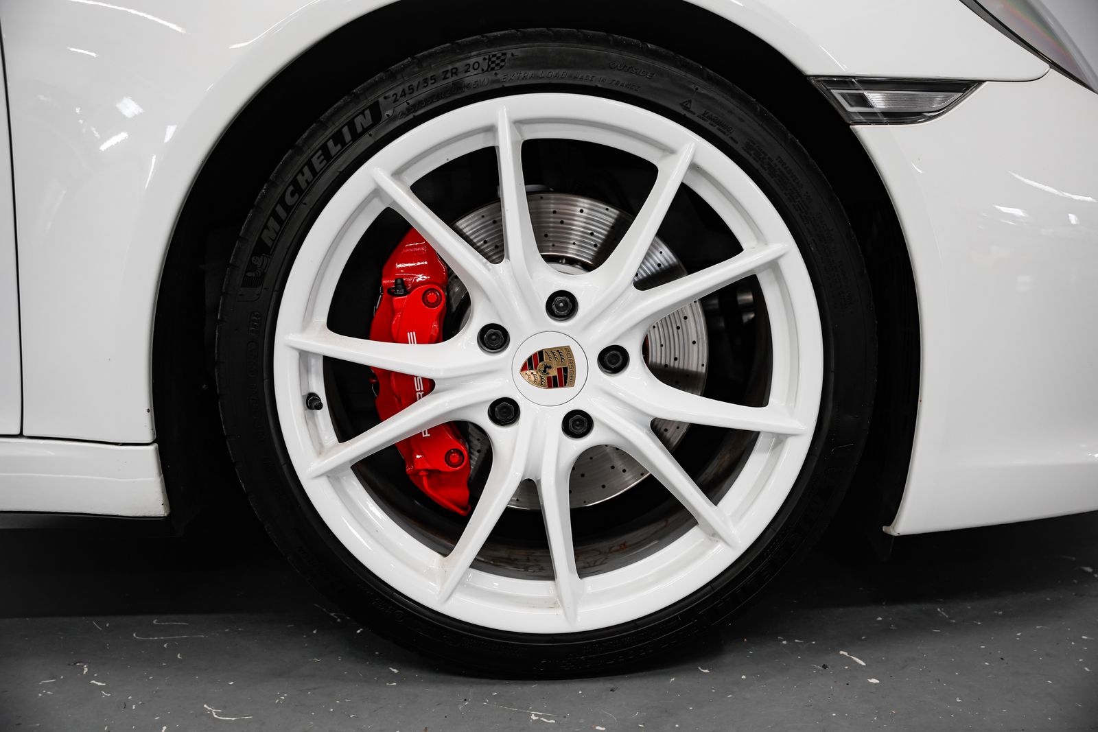2019 Porsche 911 Targa 4 GTS — photo 49
