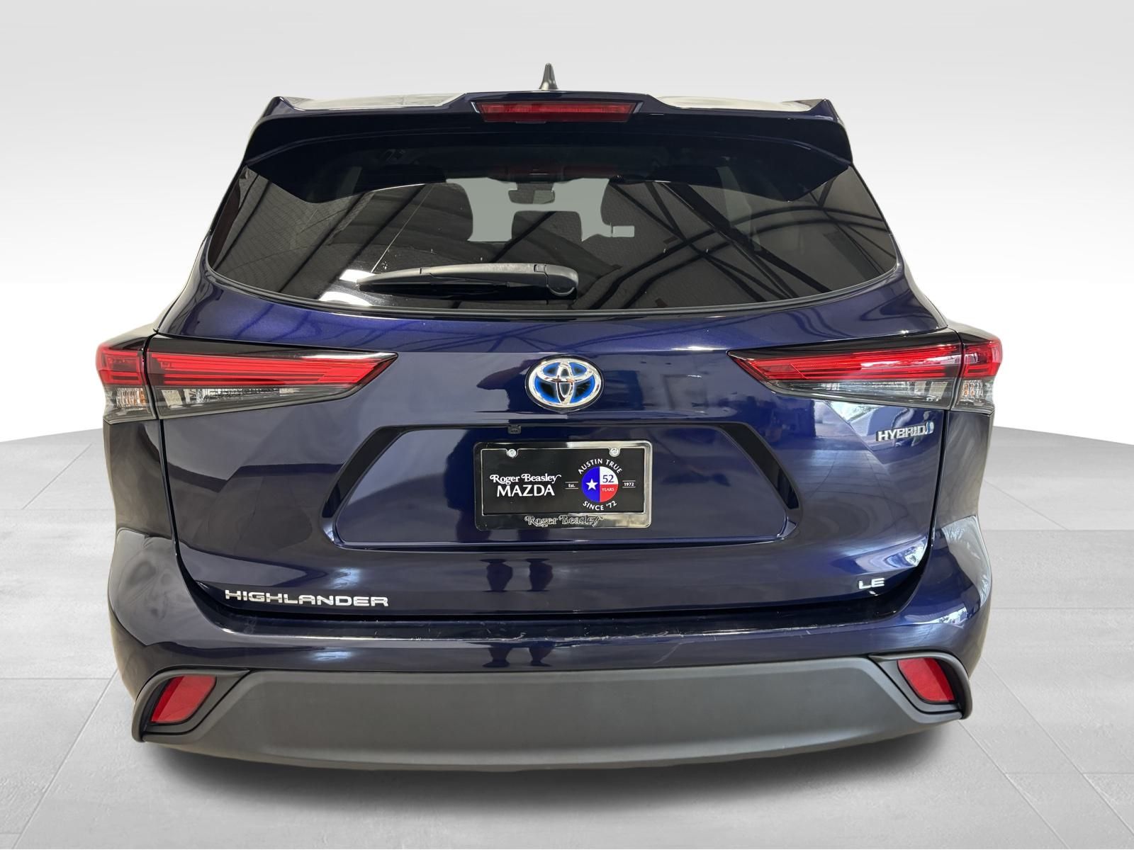 Used Car 2023 Toyota Highlander Hybrid  Le For Sale Under $40,000 In Austin, Texas