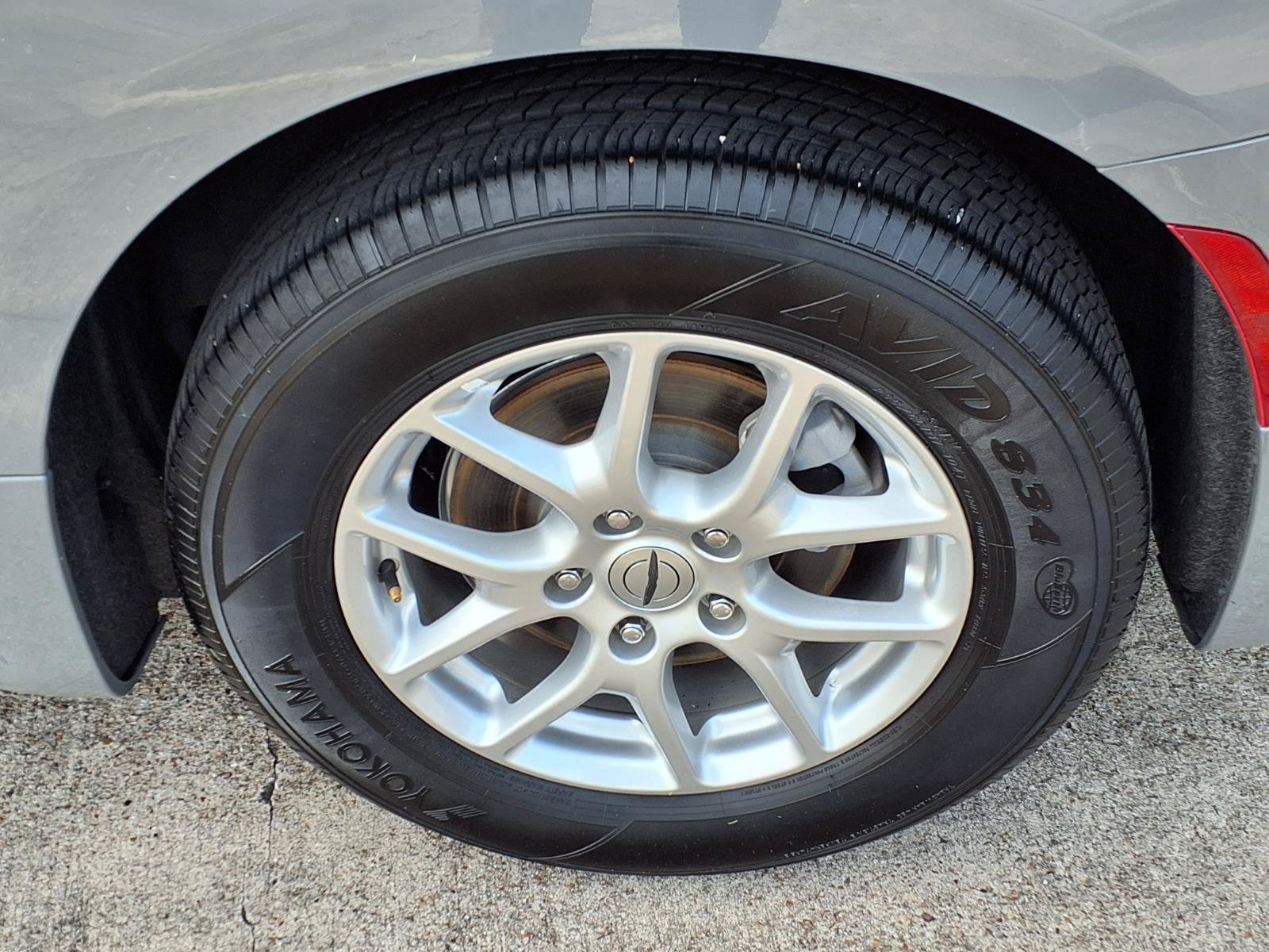2025 Chrysler Pacifica Select - 9