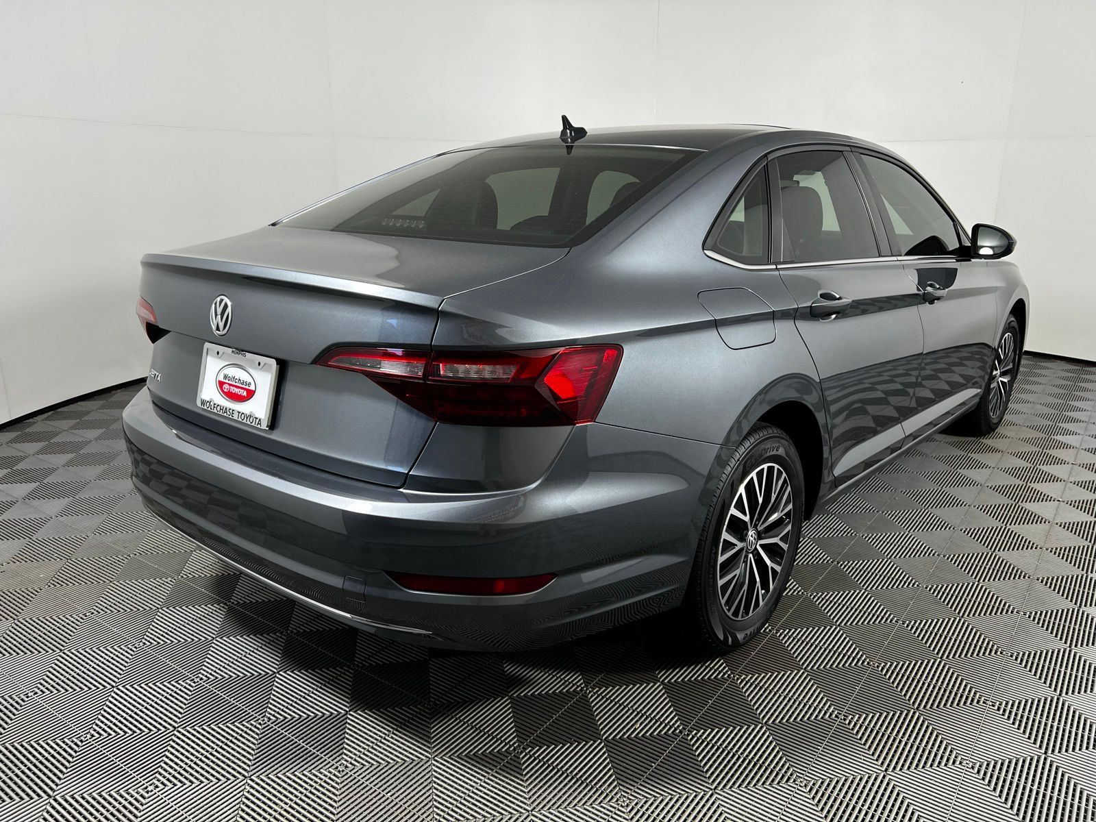 Thumbnail: 2021 Volkswagen Jetta - 5
