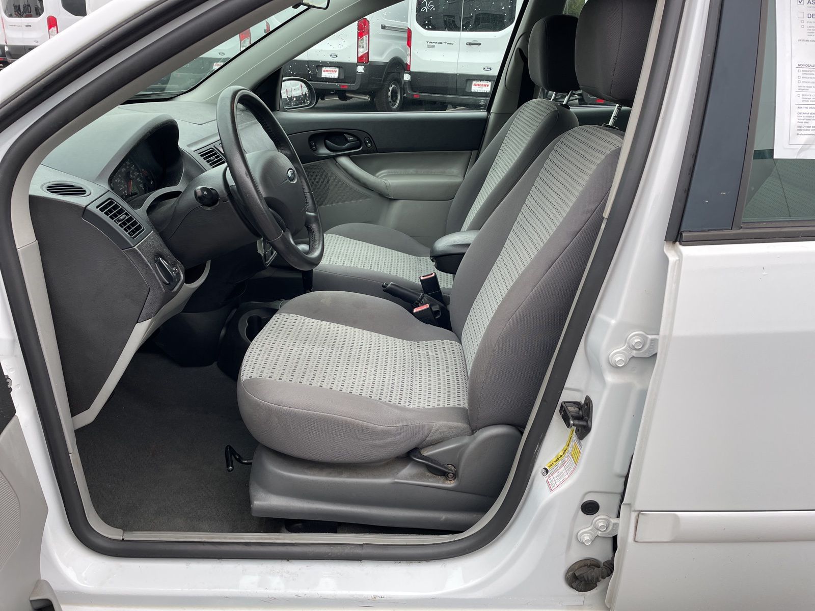 View vehicle photo 7