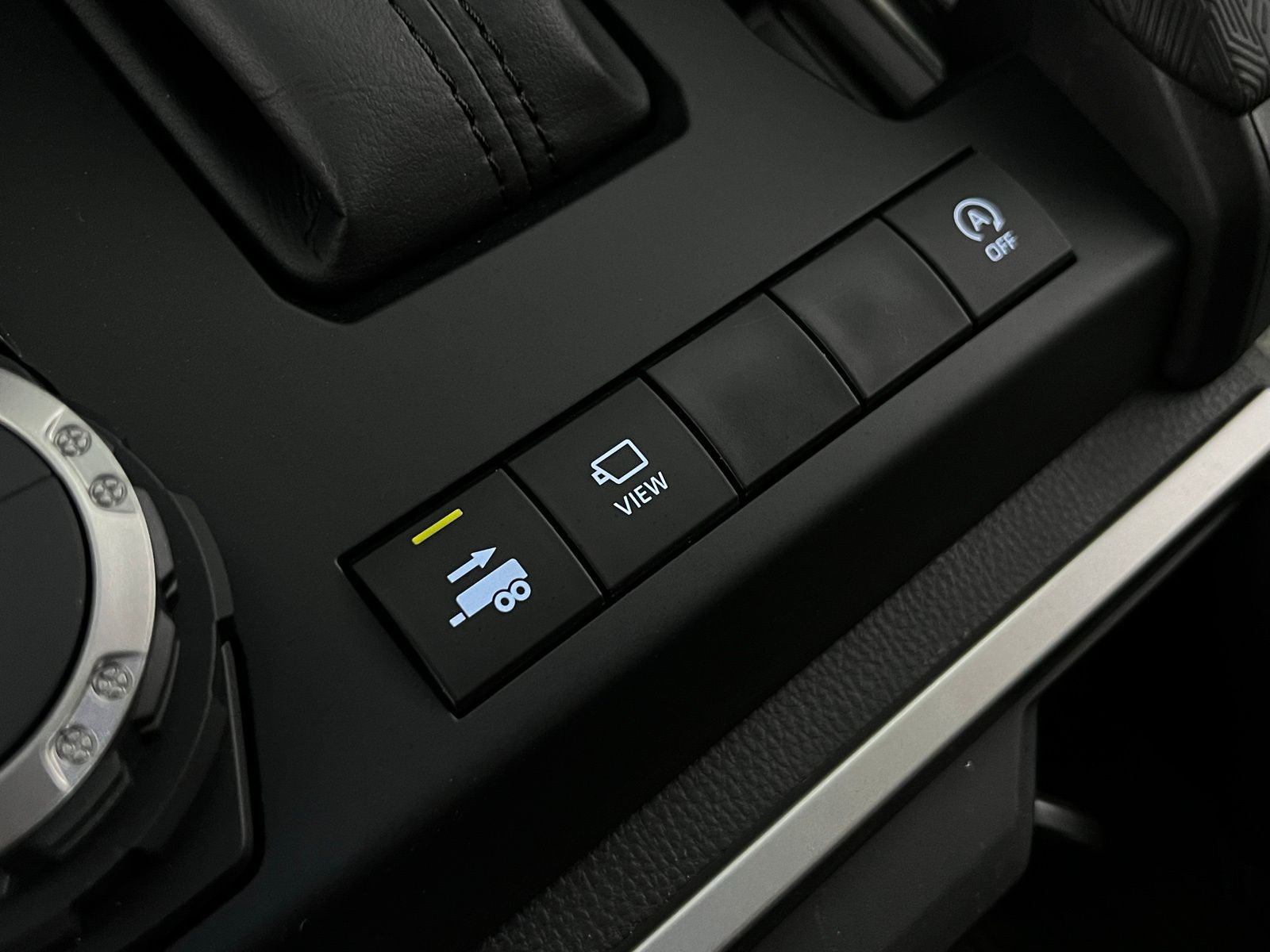 2025 Toyota Tacoma Limited 18