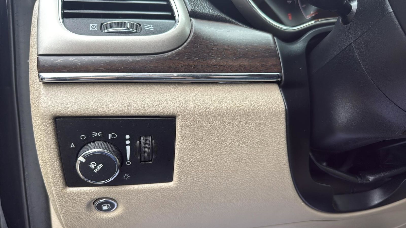 Used Car 2014 Jeep Grand Cherokee  Limited For Sale Under $15,000 In Austin, Texas