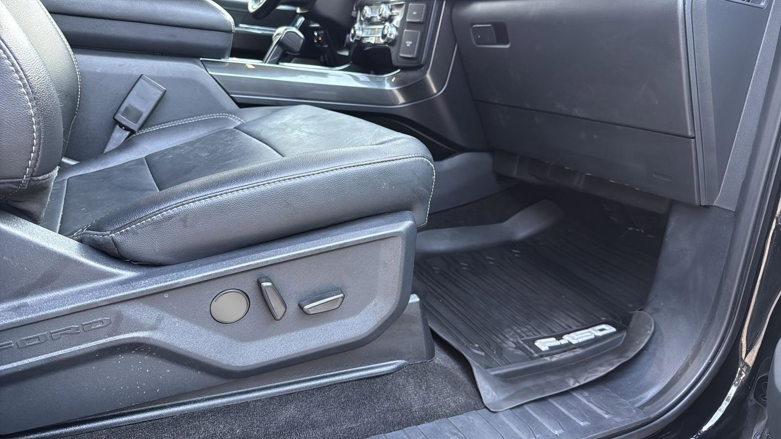 Used Car 2022 Ford F-150  Xlt For Sale Under $40,000 In Austin, Texas