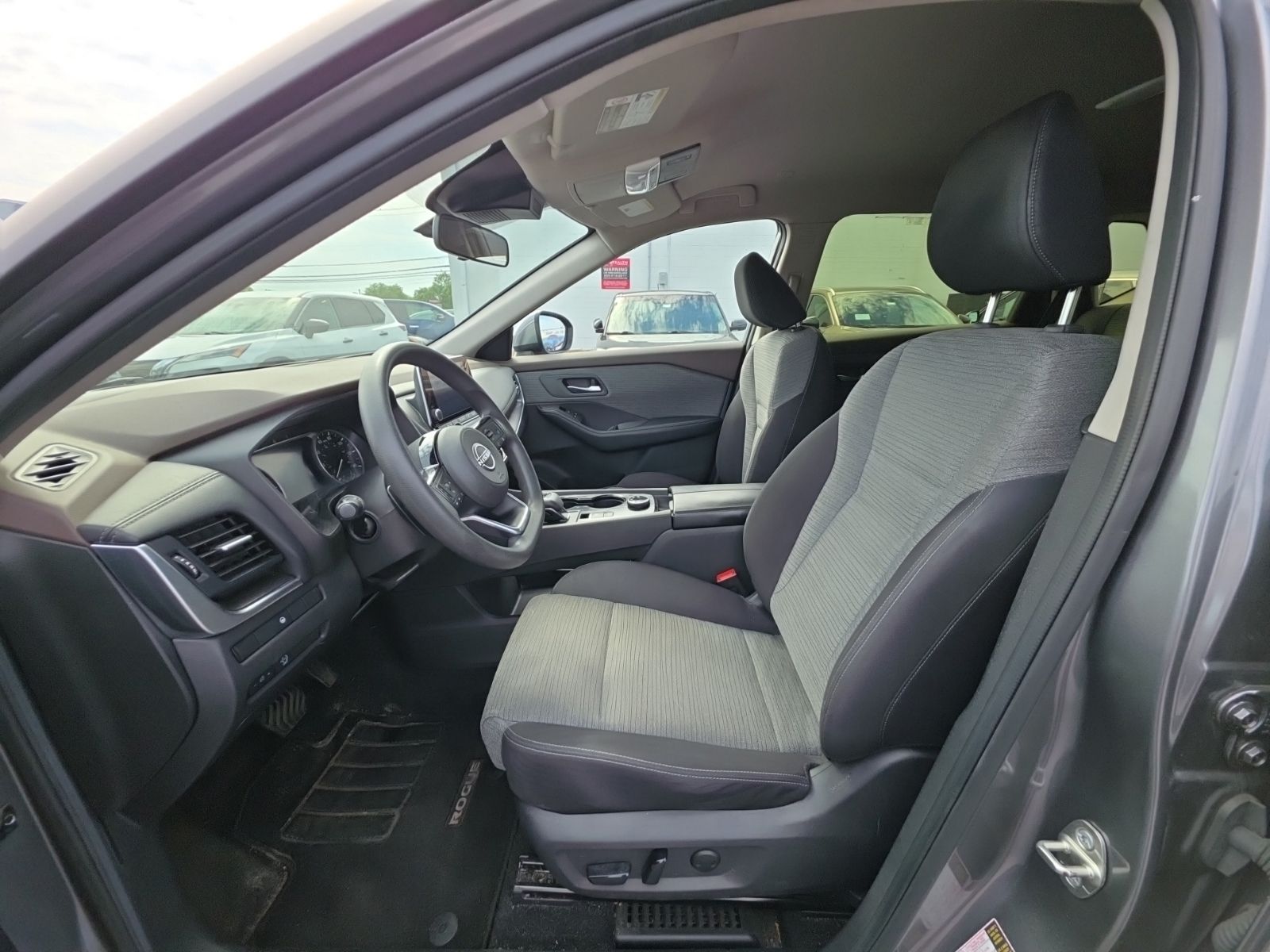 Used 2023 Gray Nissan SV image 9