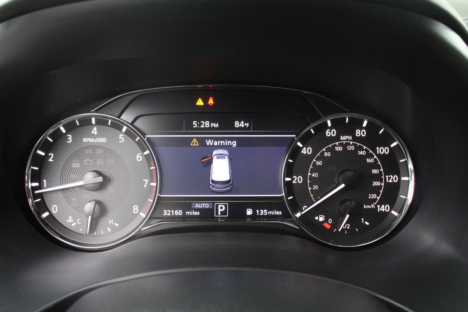 Used 2024 Gray INFINITI Premium Select image 24