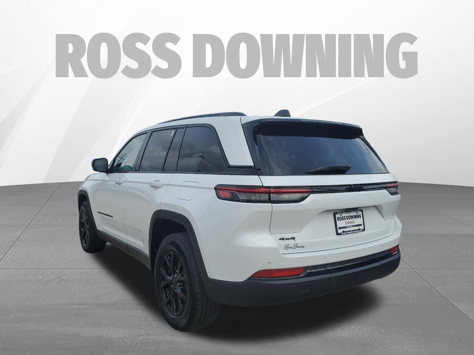 2025 Jeep Grand Cherokee Altitude White/off-white at Ross Downing Chevrolet