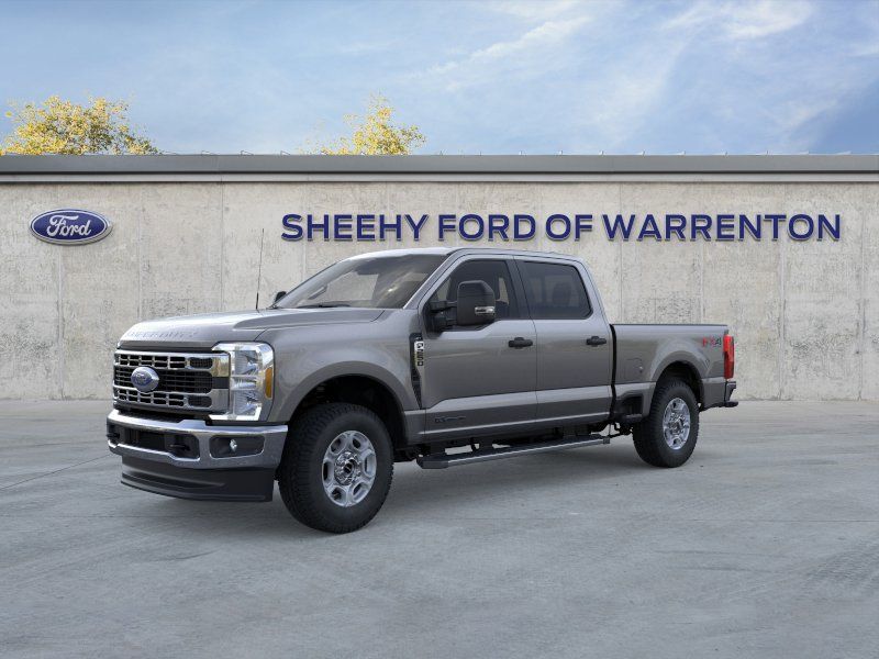 New 2026 Carbonized Gray Metallic Ford XLT image 3