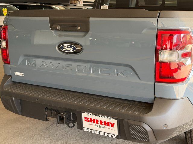 New 2026 Azure Gray Metallic Tri-Coat Ford Lariat image 14