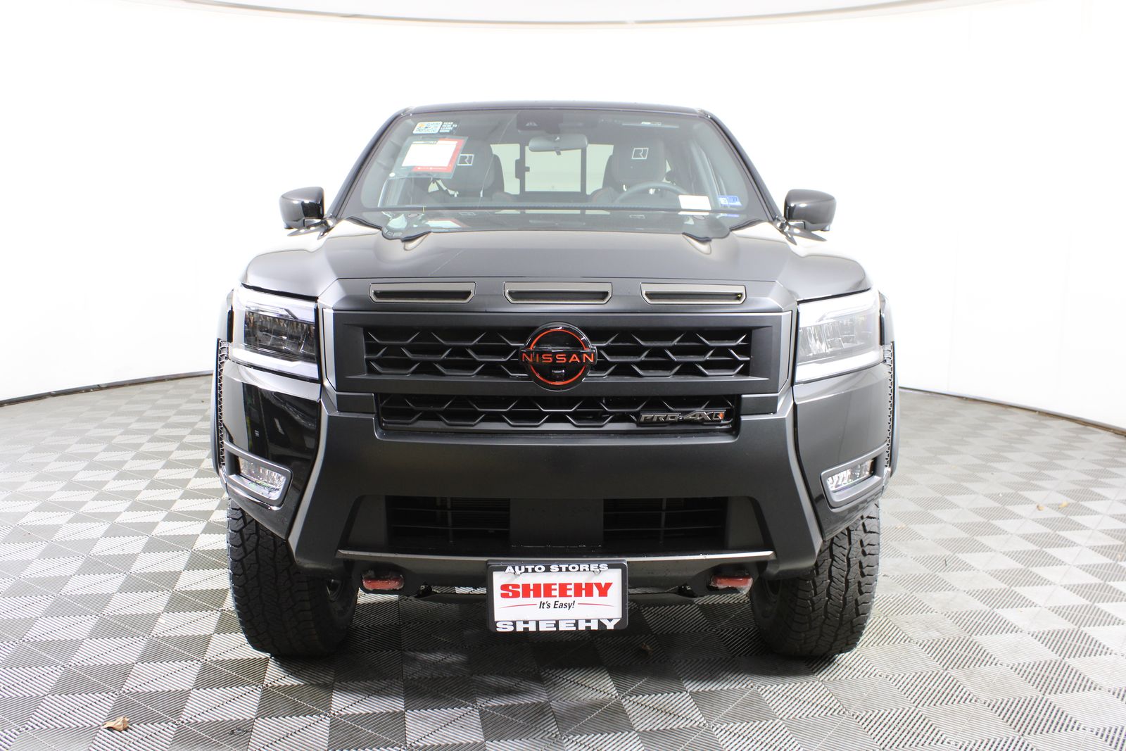 View vehicle photo 2