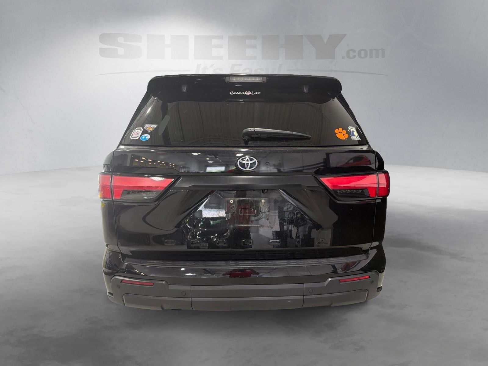 Used 2023 Black Toyota SR5 image 5
