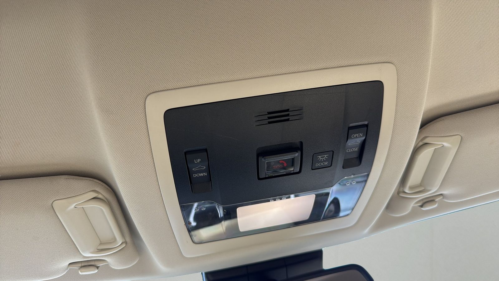 Used 2021 White Lexus 300 Base image 22