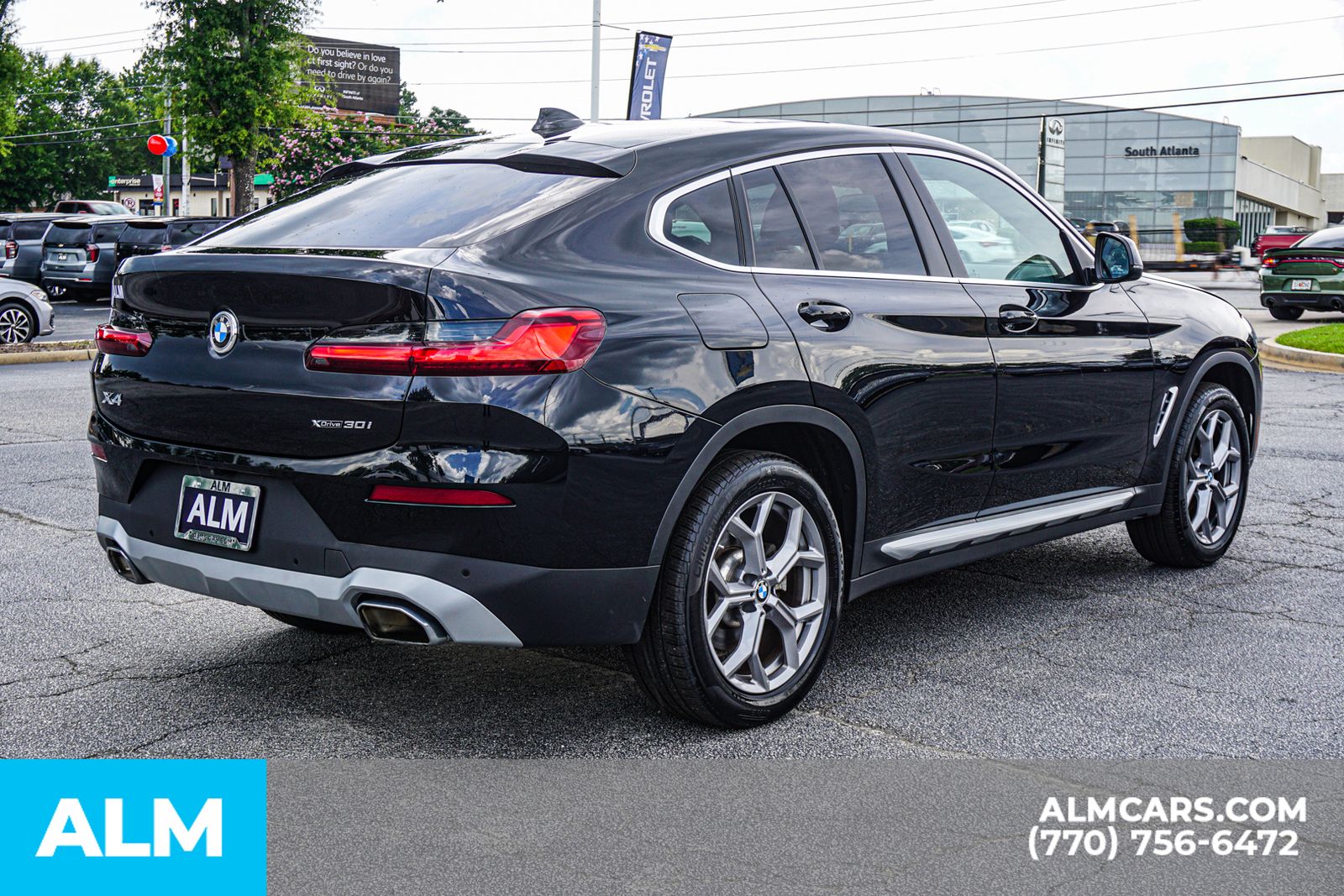 Used 2025 Black BMW xDrive30i image 6
