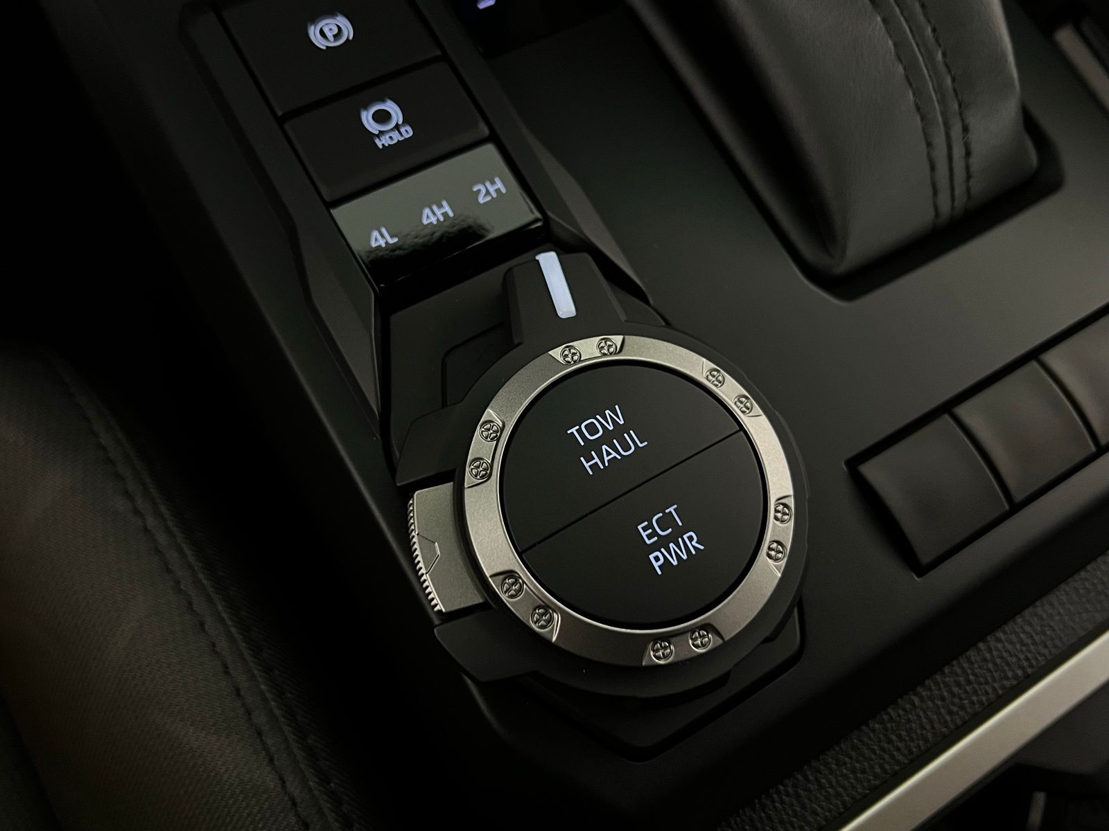 2025 Toyota Tacoma SR5 16