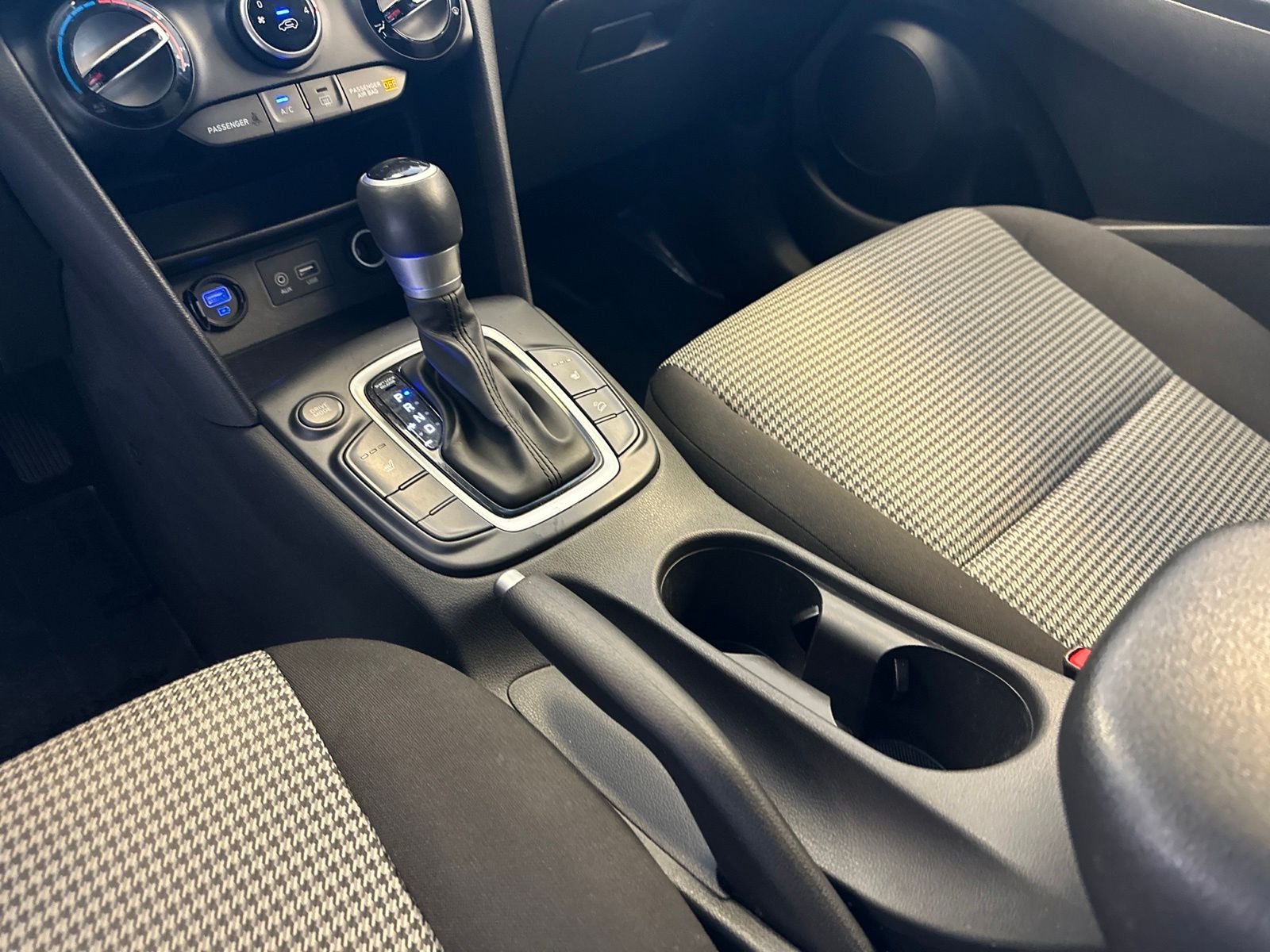 Used 2021 Thunder Gray Hyundai SEL image 18