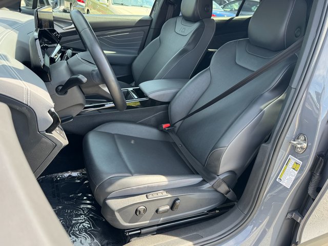 Used 2023 Gray Volkswagen Pro S image 7