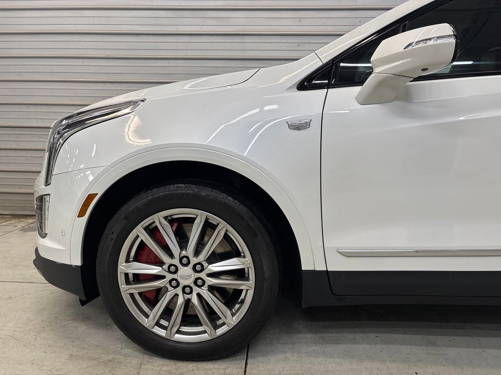 2022 Cadillac XT5 Sport - Image 4