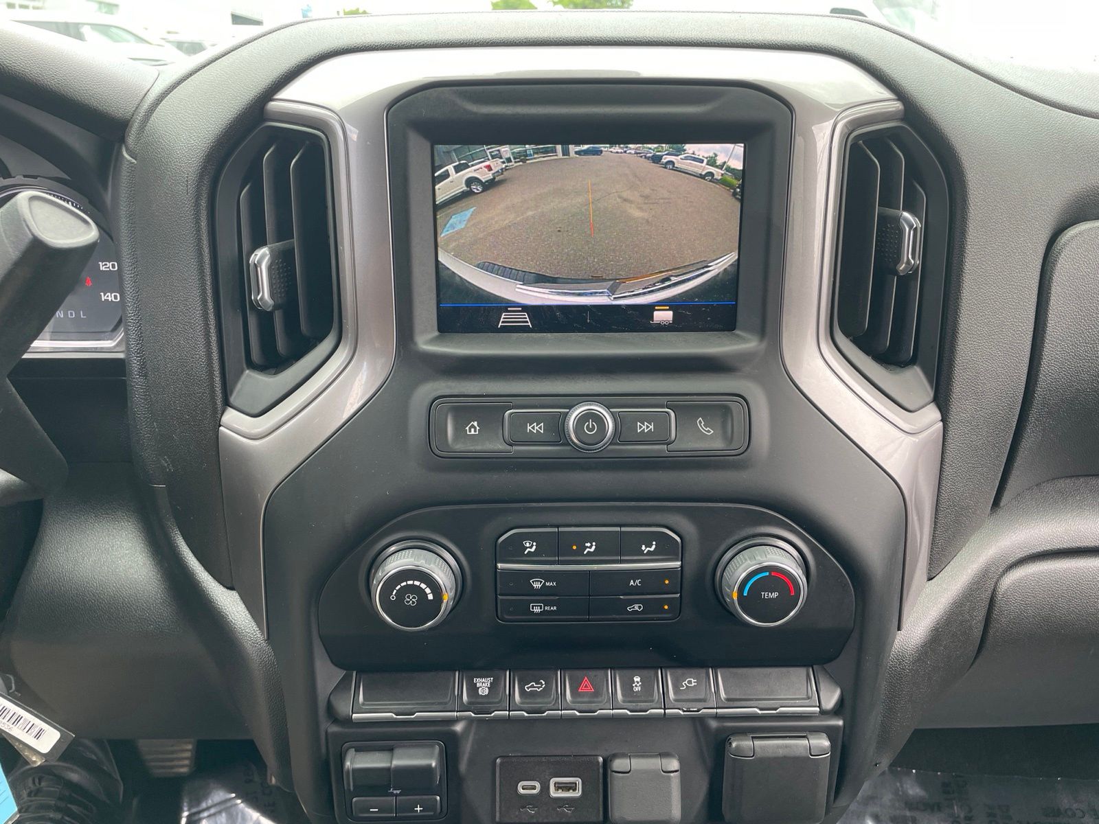 Used 2022 Summit White Chevrolet Custom image 17