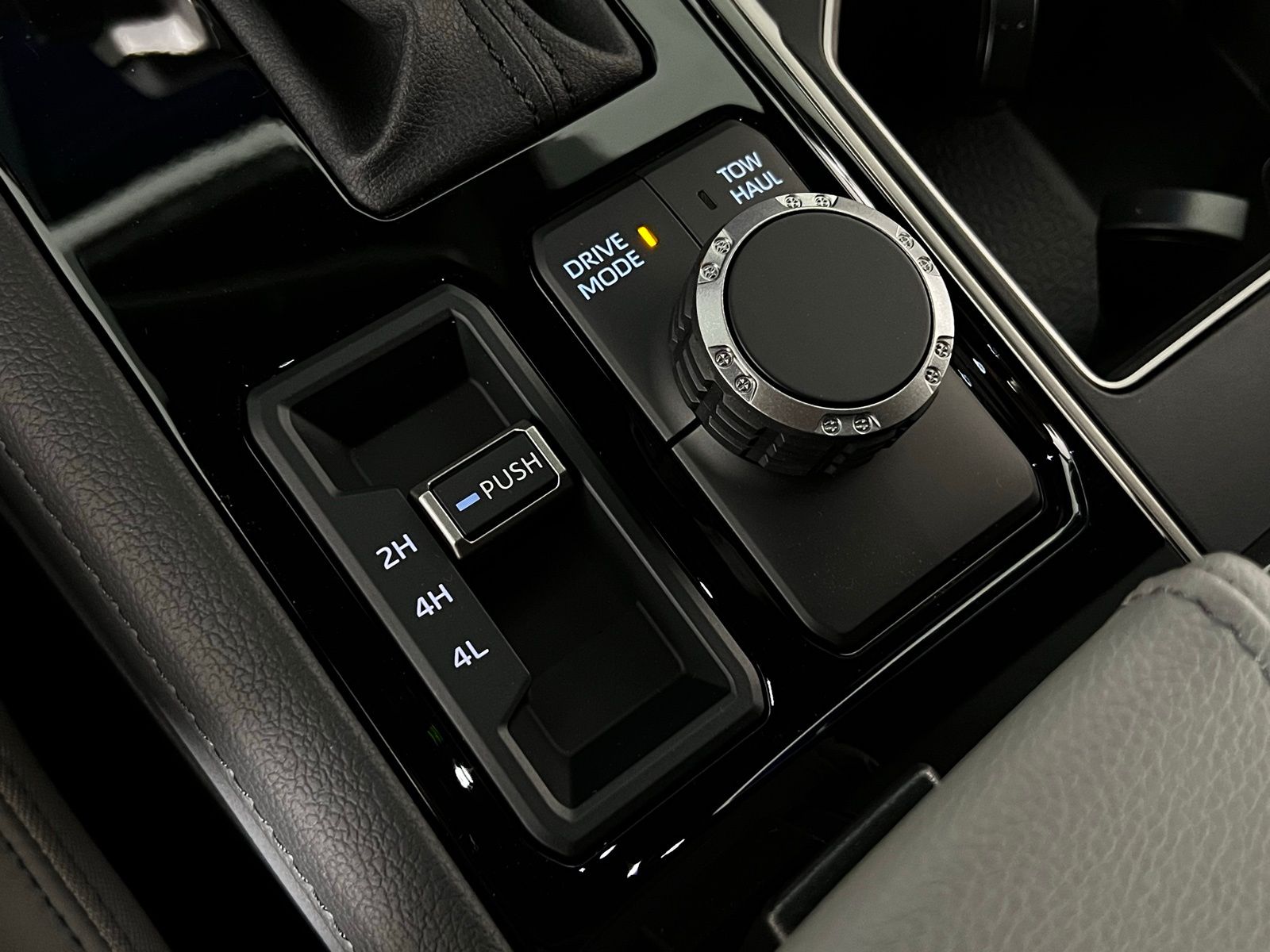 2025 Toyota Tundra Limited 18