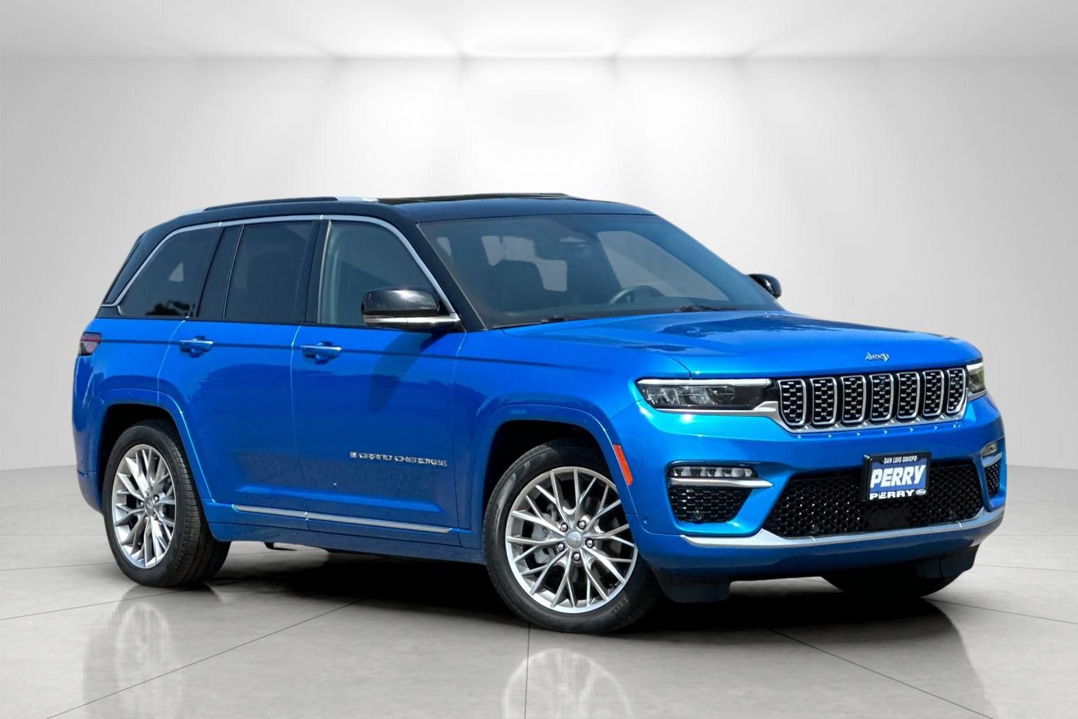 Hydro Blue Pearlcoat 2023 Jeep Grand Cherokee Summit 4WD SUV / Crossover Four-Wheel Drive 8-Speed Automatic