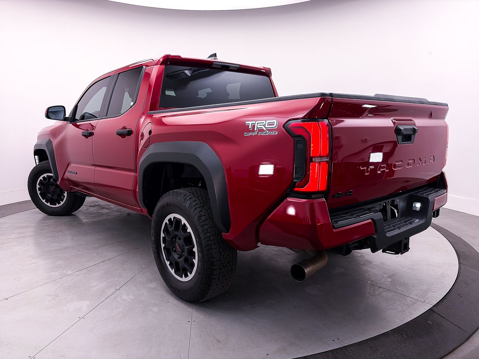 View vehicle photo 2