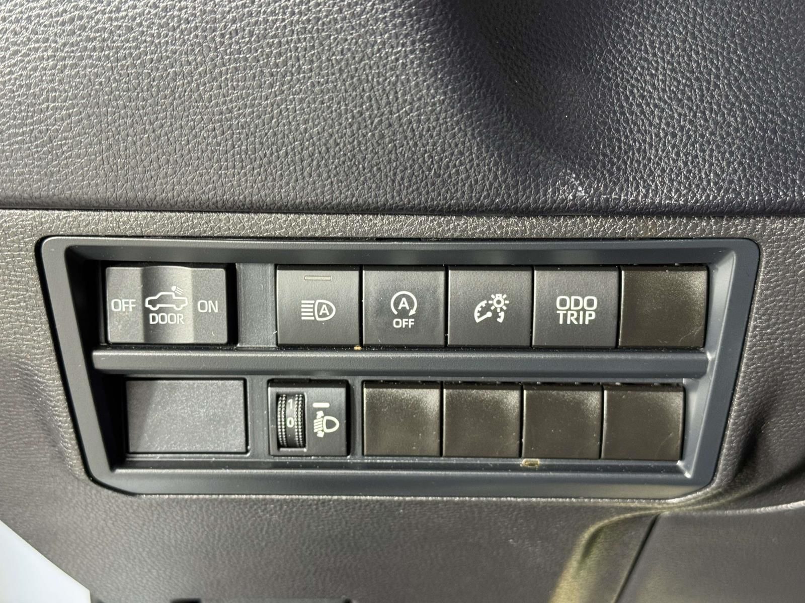 Used 2025 White Toyota SR image 26