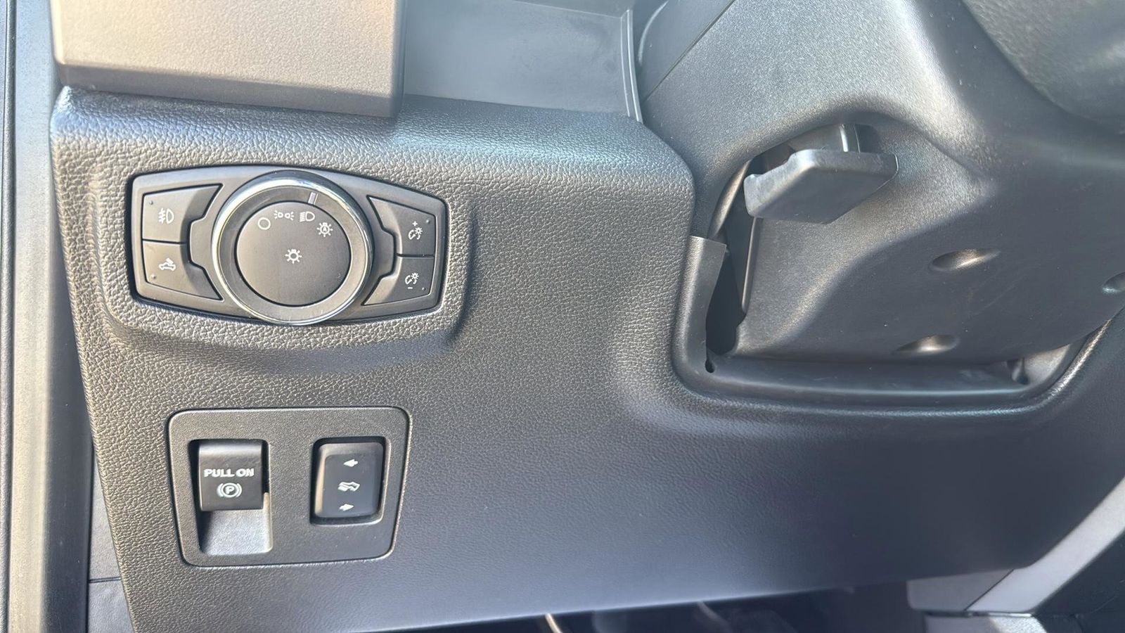 Used Car 2017 Ford F-150  Xlt For Sale Under $20,000 In Austin, Texas