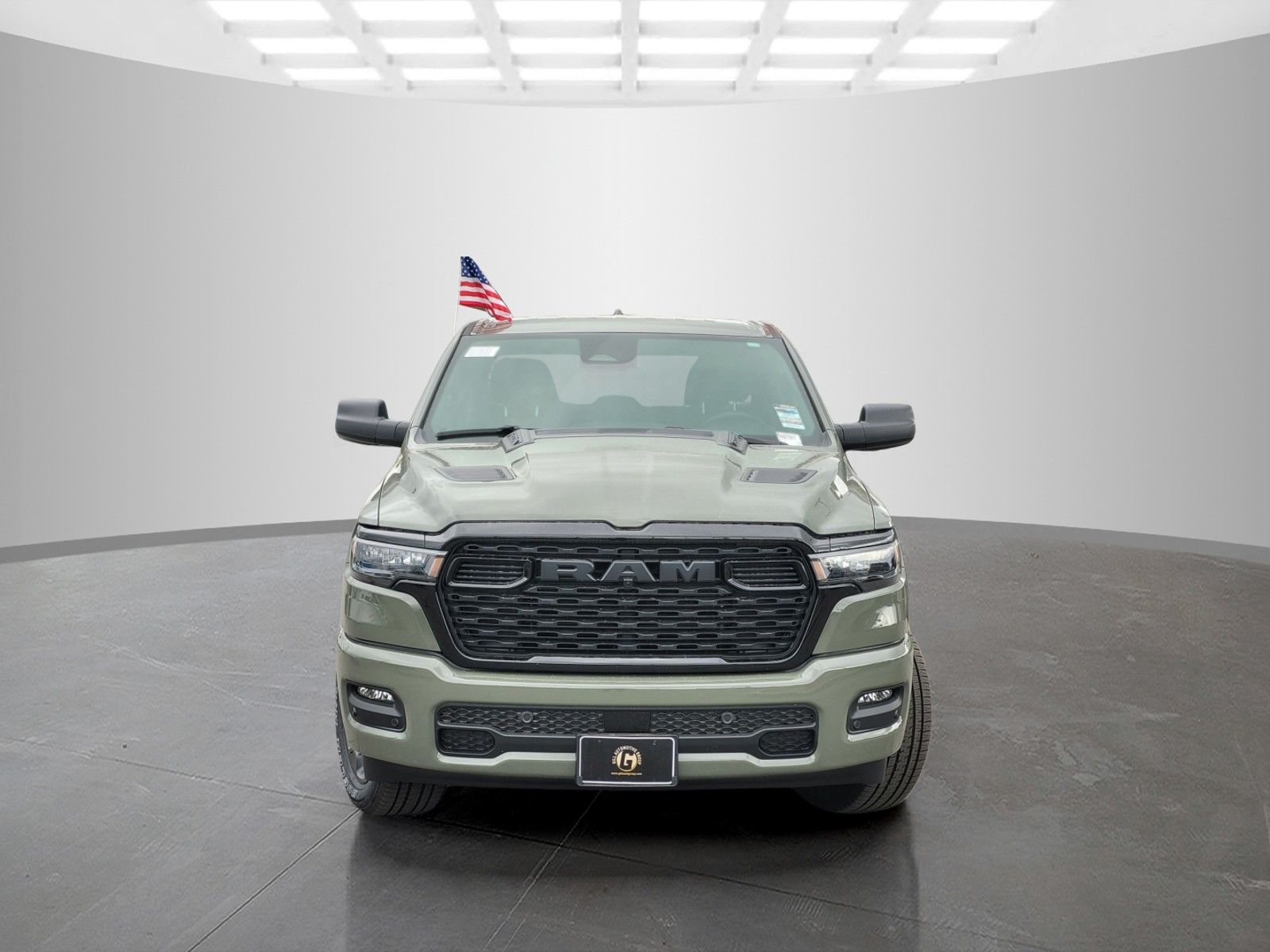 View vehicle photo 2