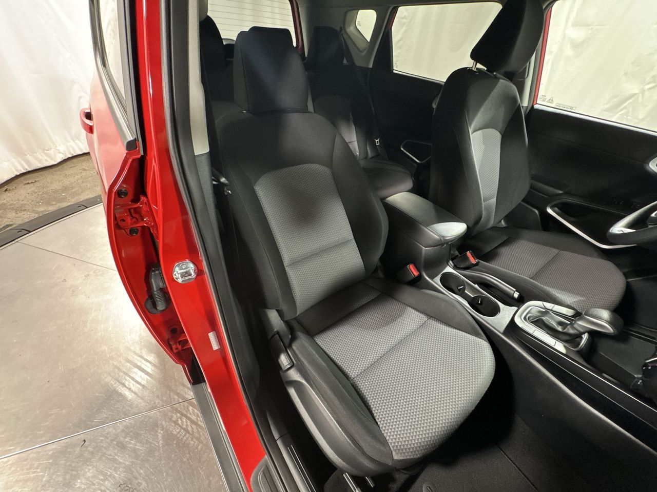 2023 Kia Soul LX photo 29
