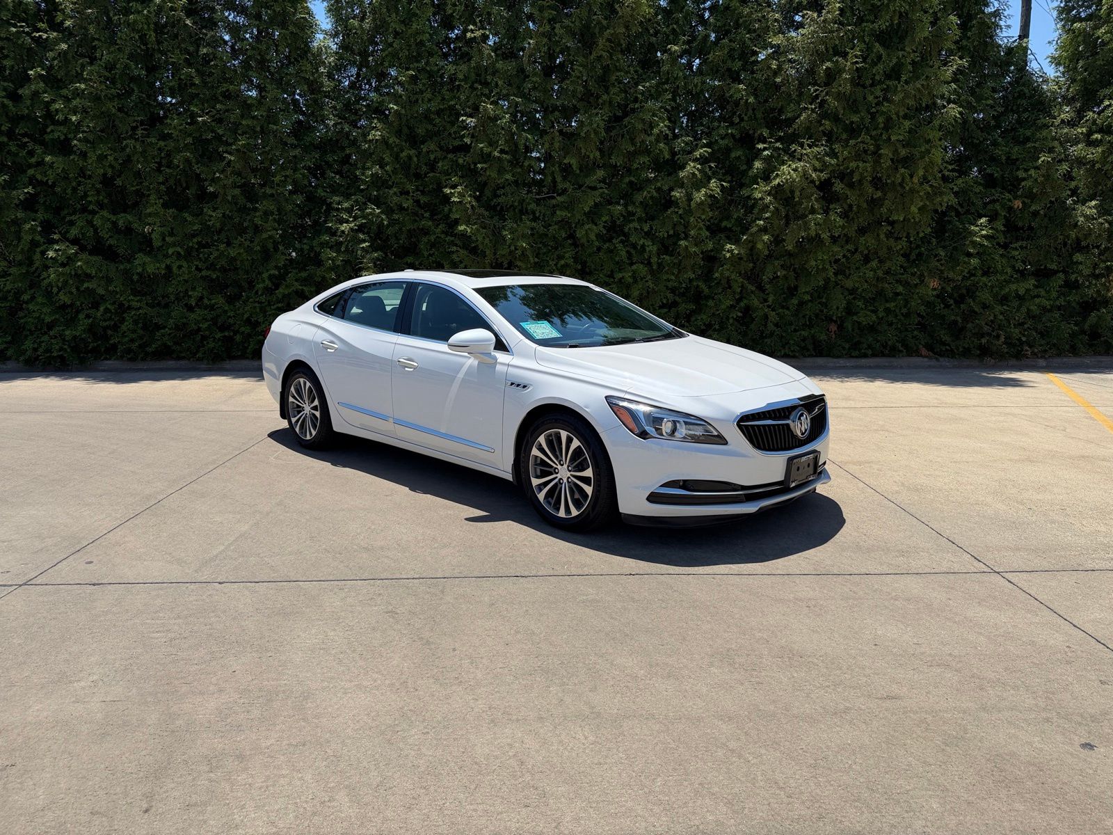 White Frost Tricoat 2019 Buick LaCrosse Essence AWD Sedan All-Wheel Drive 9-Speed Automatic