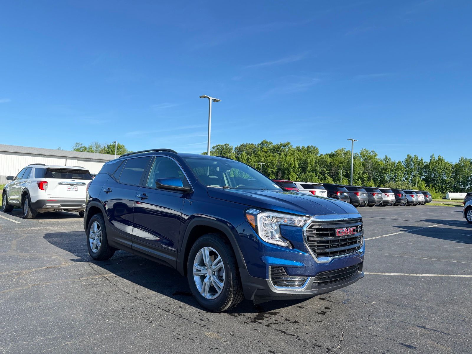 2022 GMC Terrain image 4