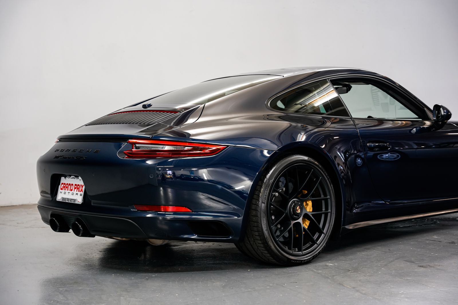 2018 Porsche 911 Carrera GTS — photo 35