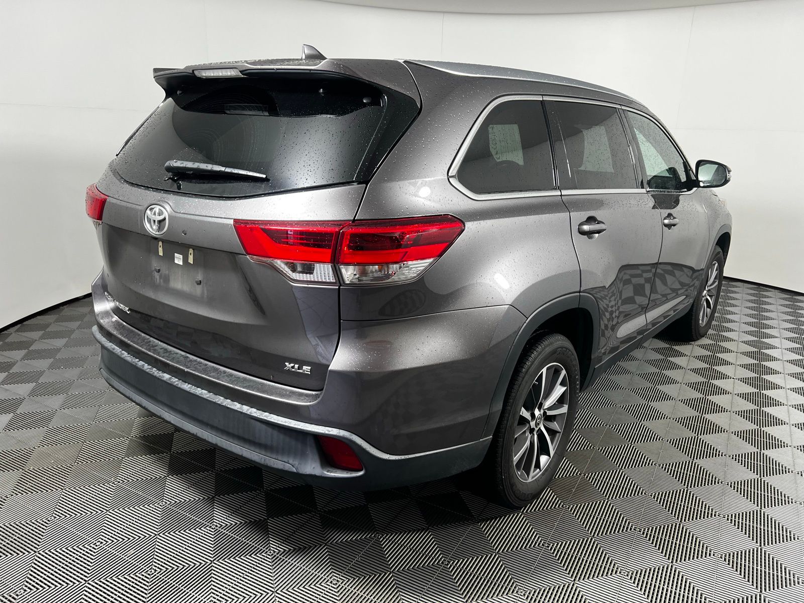 Thumbnail: 2019 Toyota Highlander - 5