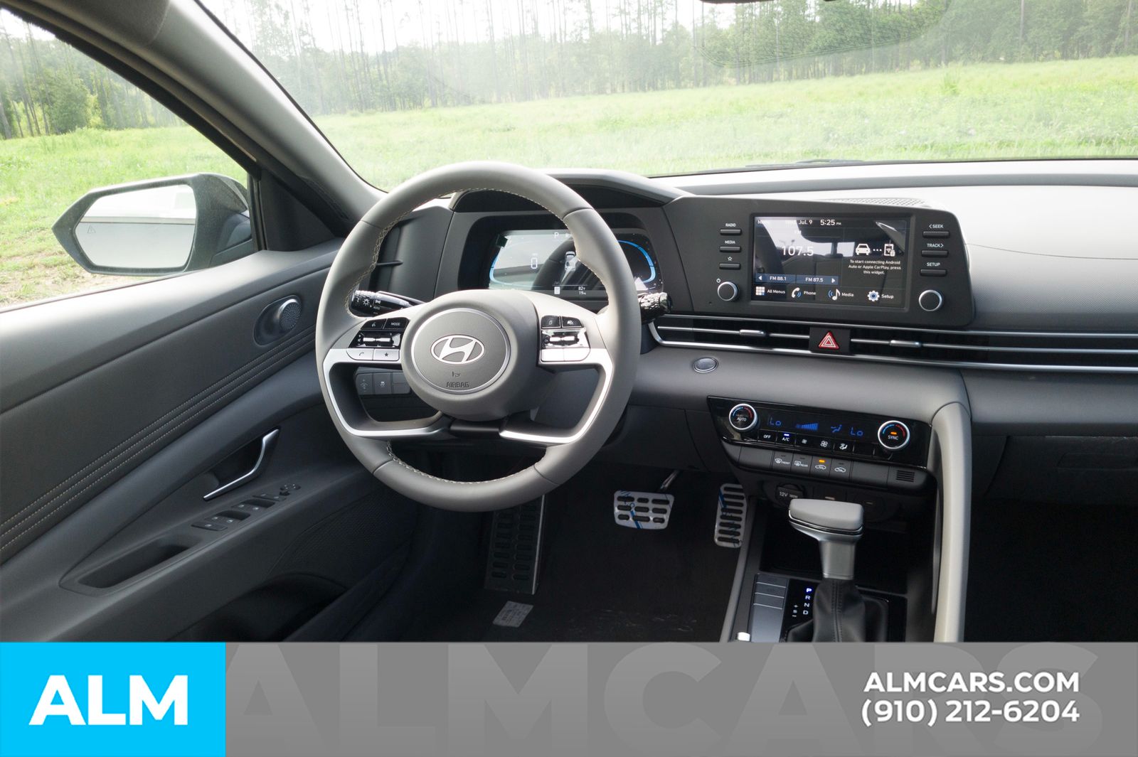 Used 2025 Gray Hyundai SEL Sport image 20