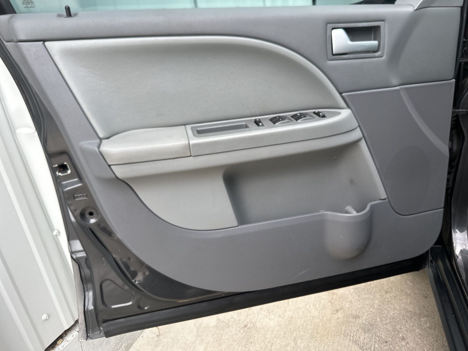 Used Car 2007 Ford Freestyle  Sel For Sale Under $10,000 In Austin, Texas