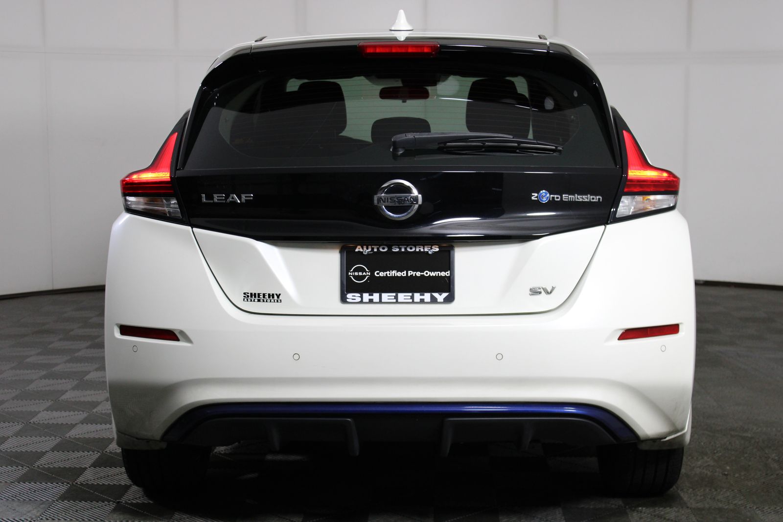 Used 2021 White Nissan SV image 5