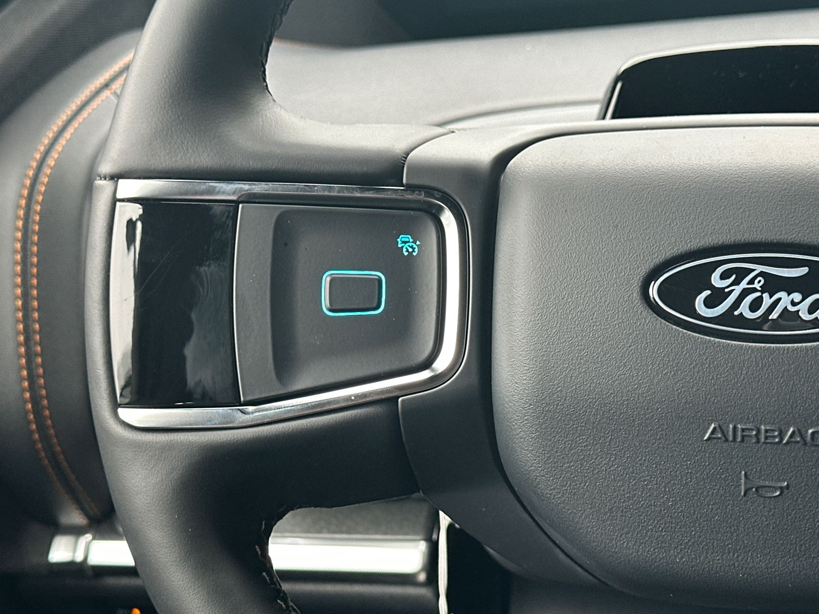 New 2026 Star White Metallic Tri-Coat Ford Tremor® image 25