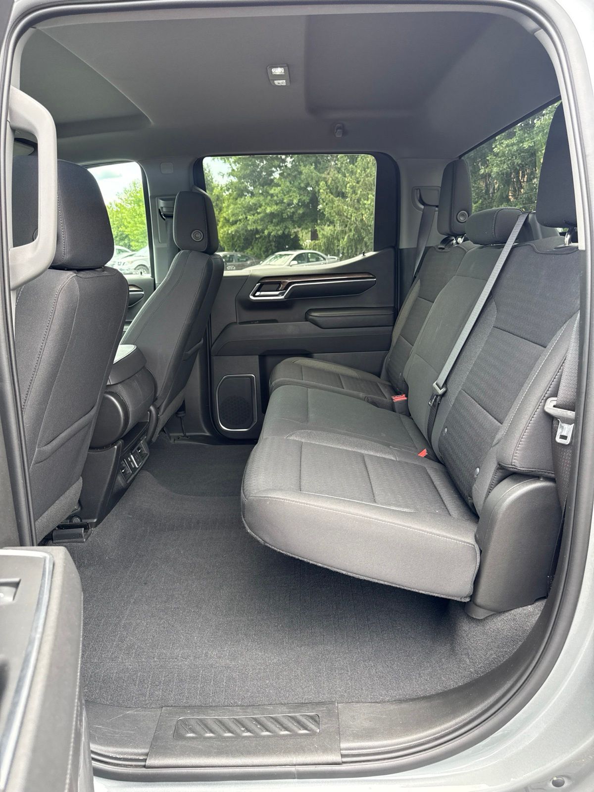 Used 2023 Gray Chevrolet LT image 7
