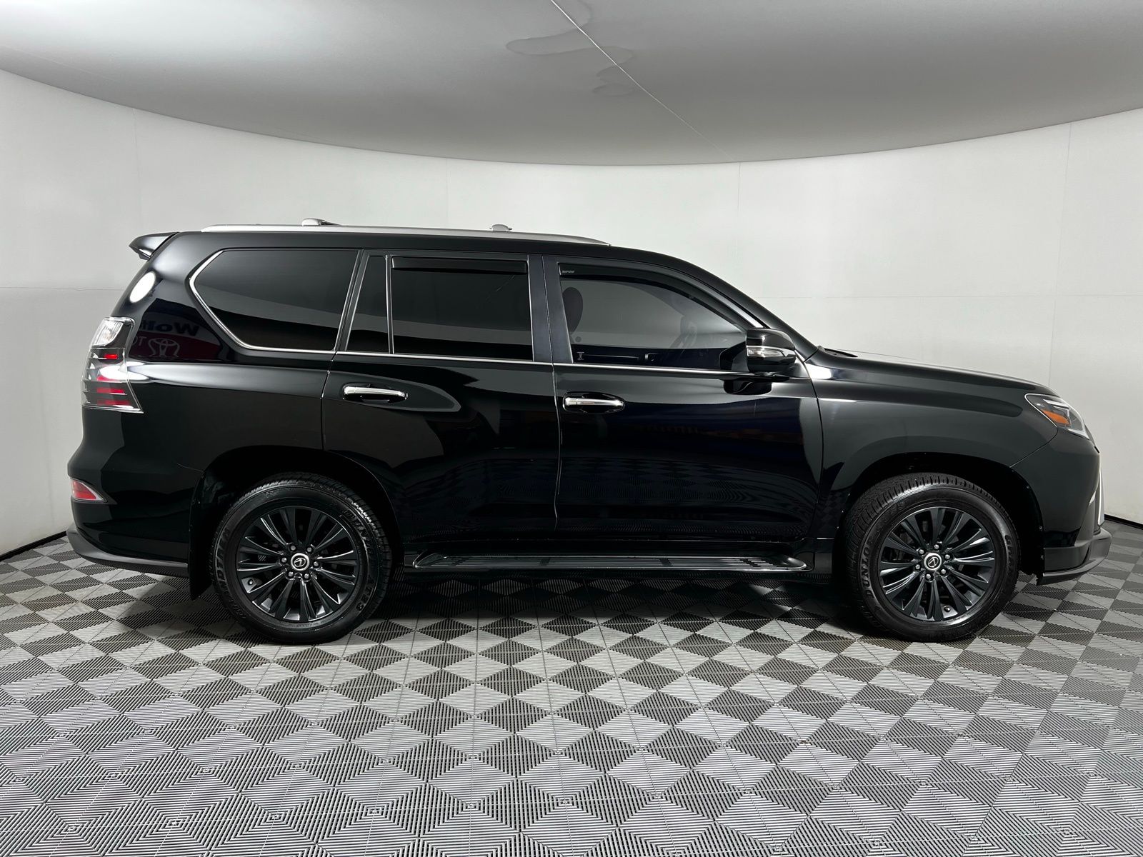 2023 Lexus GX 460 Luxury 4