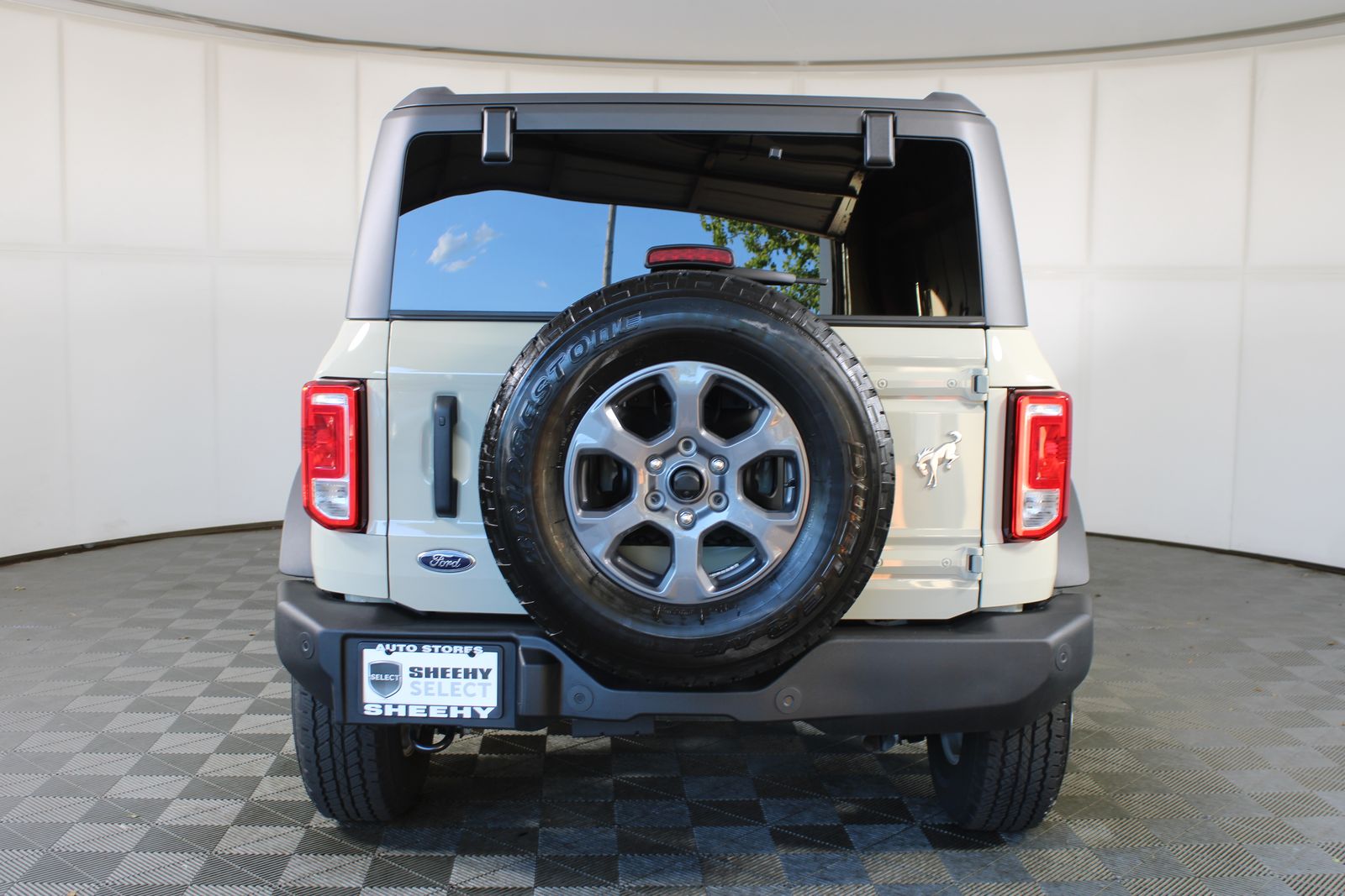 Used 2025 Beige Ford Big Bend image 5