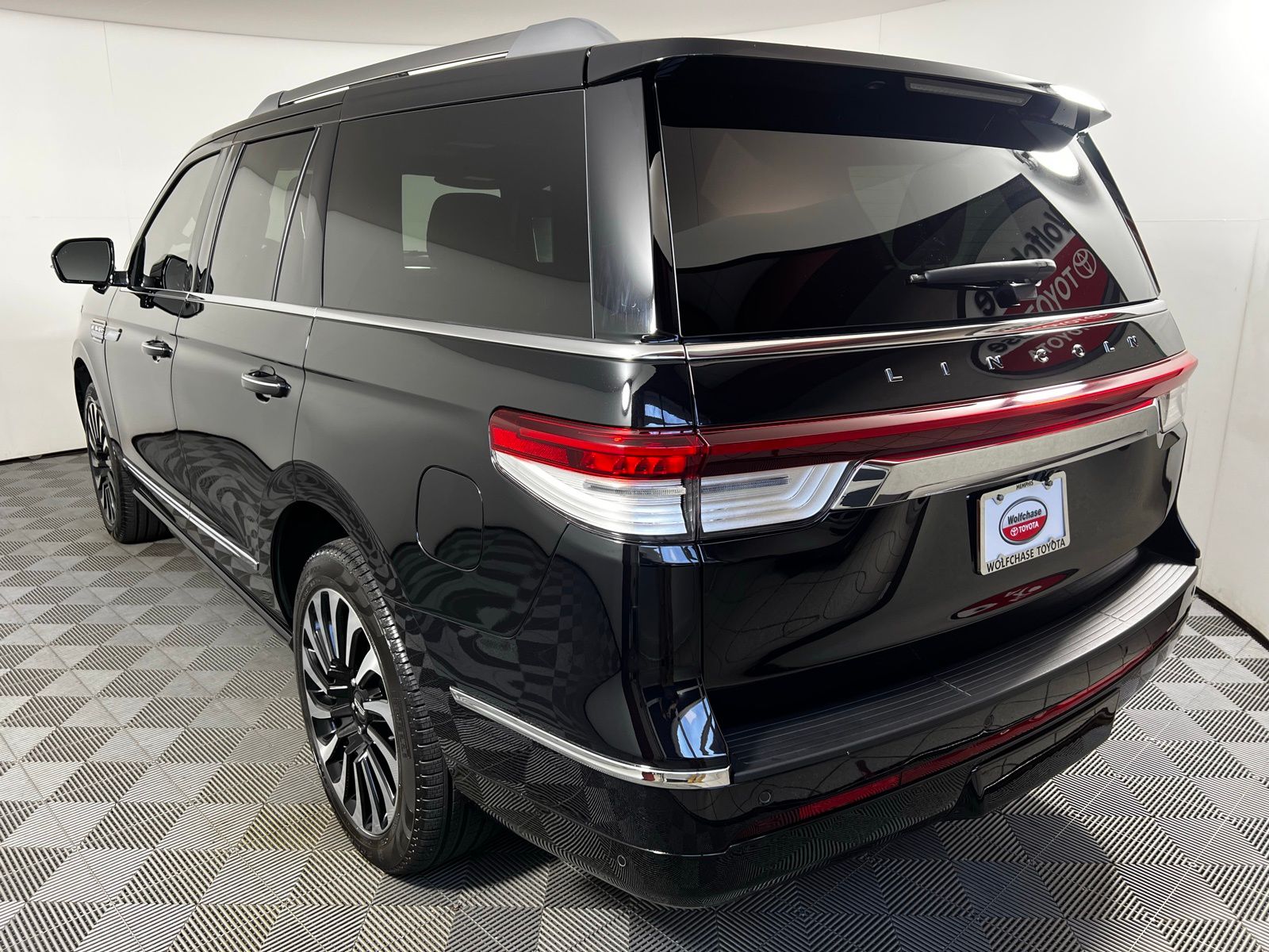 2023 Lincoln Navigator Black Label 15