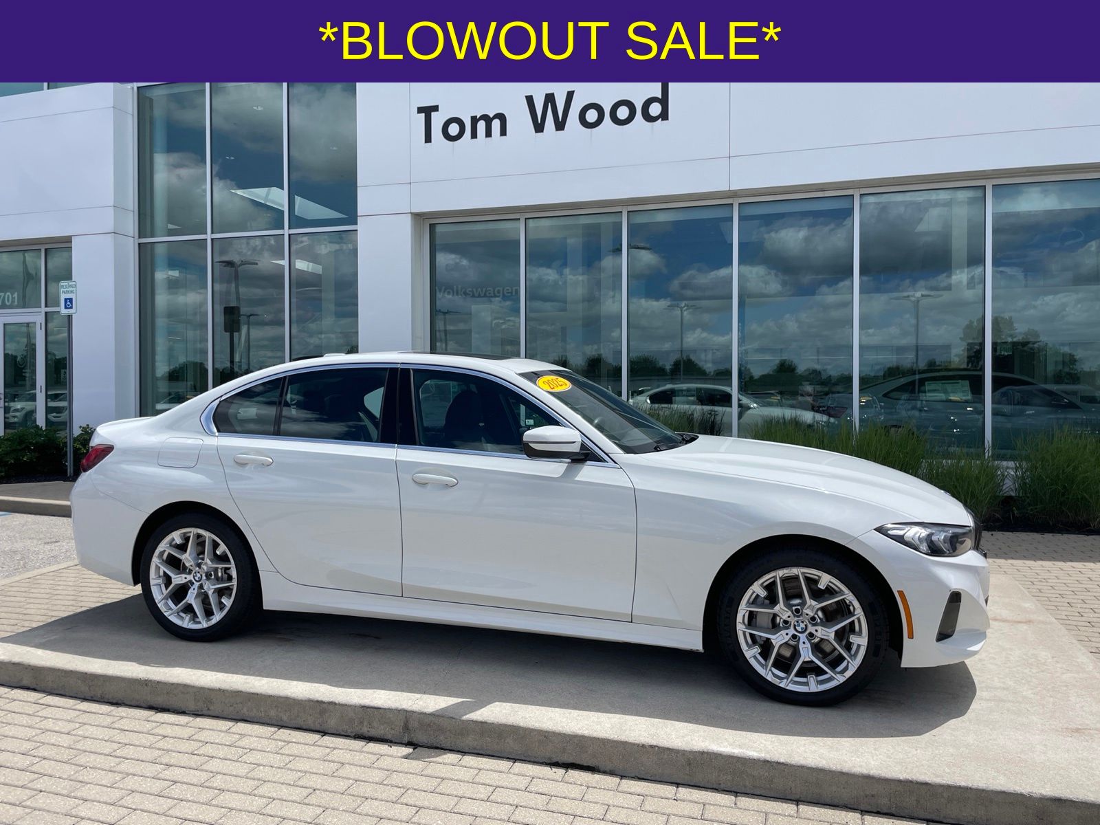 Alpine White 2025 BMW 3 Series Sedan All-Wheel Drive 8-Speed Automatic