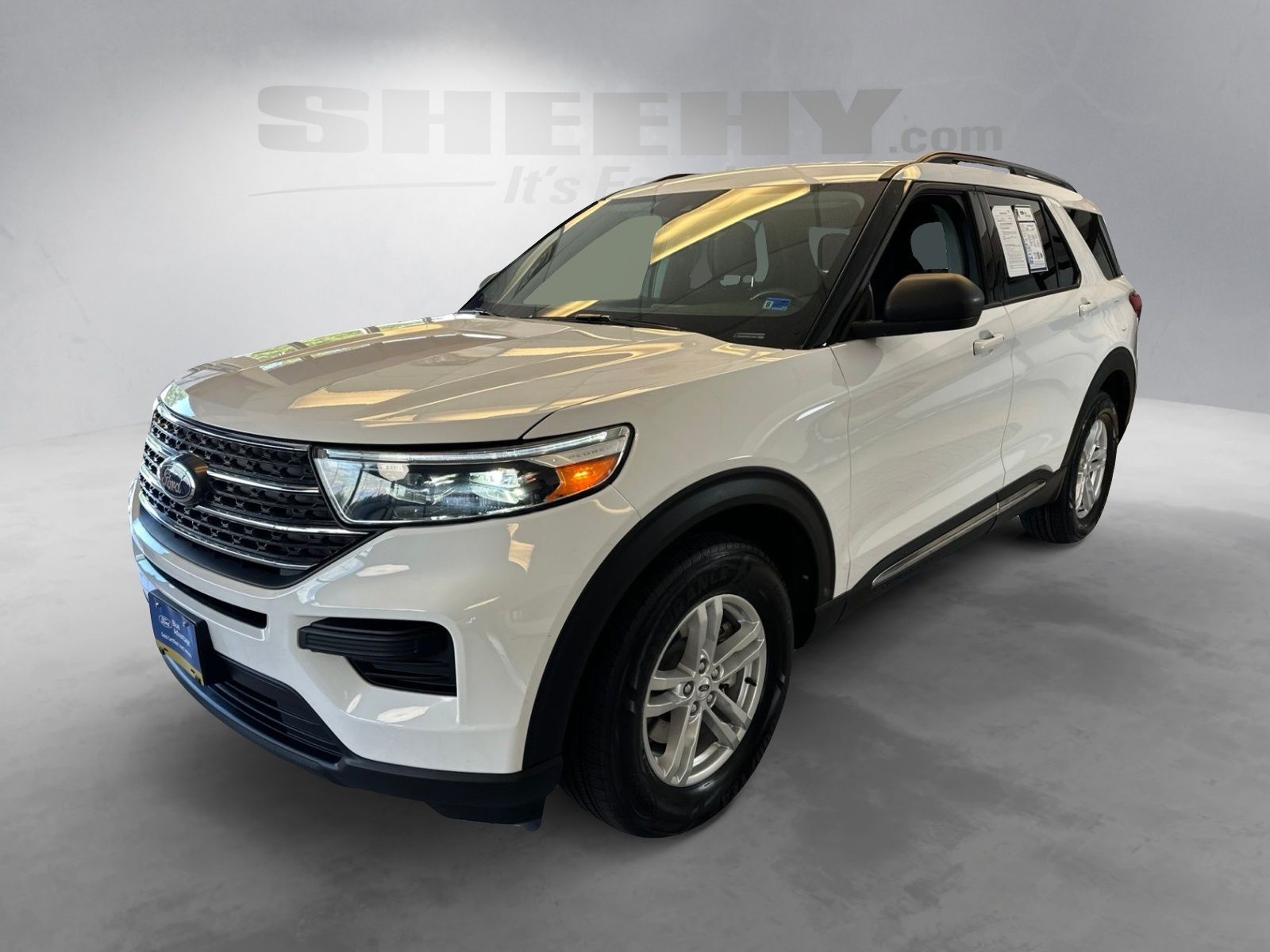 Certified Used 2022 Oxford White Ford XLT image 15