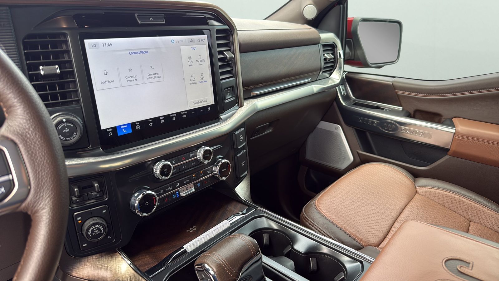 Used 2025  Ford King Ranch image 19