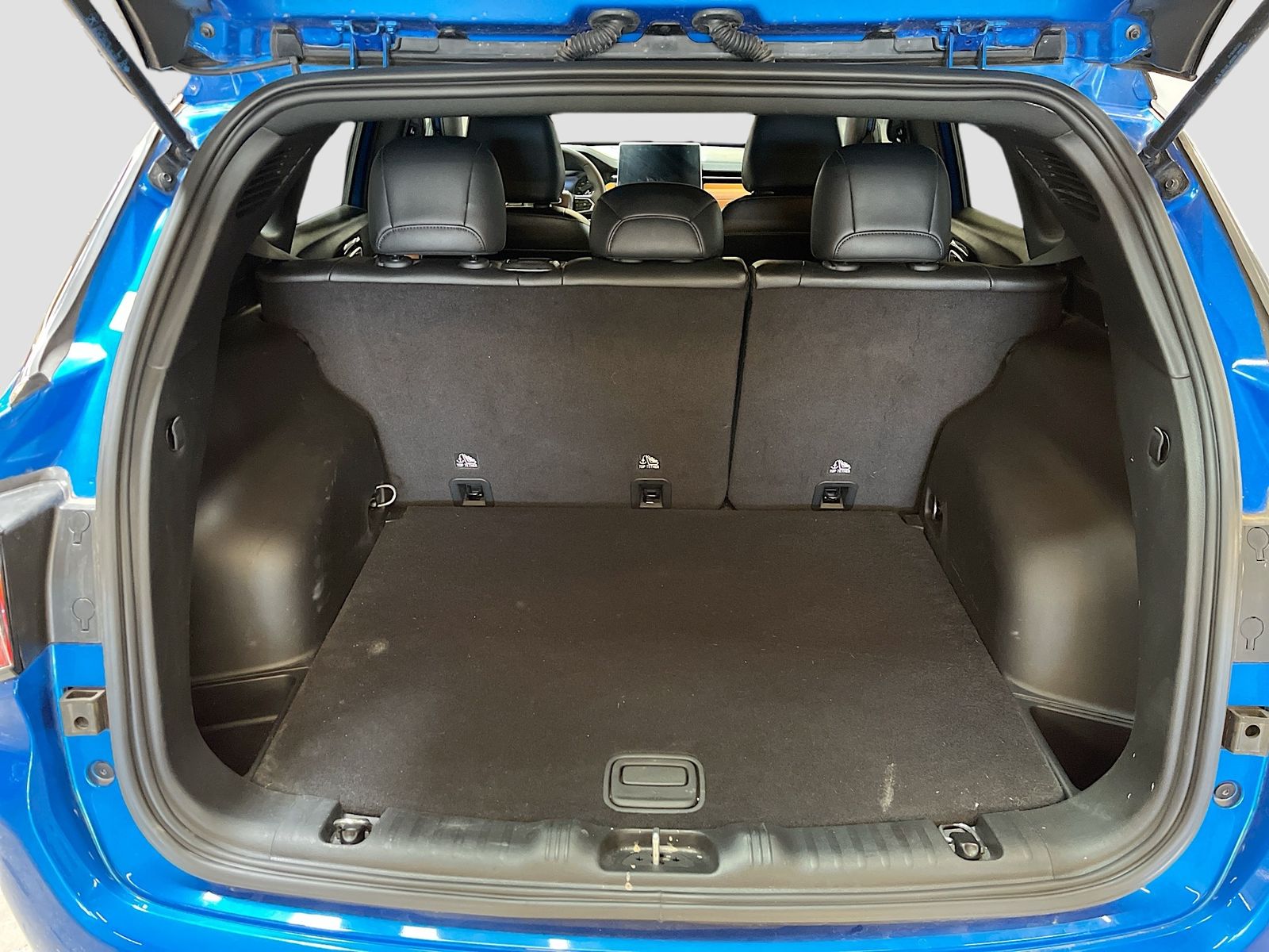 Used 2024 Blue Jeep Limited image 25