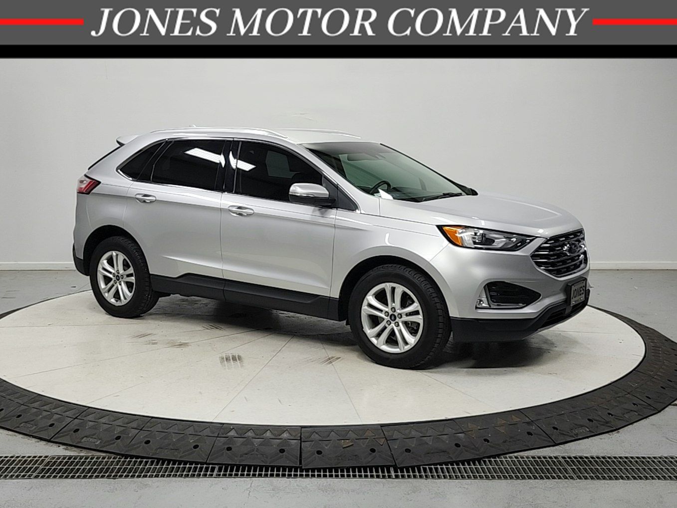Ingot Silver Metallic 2019 Ford Edge SUV / Crossover Front-Wheel Drive 8-Speed Automatic