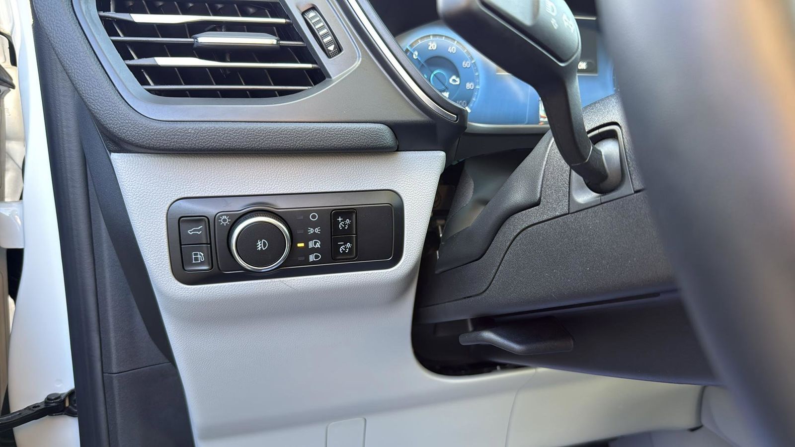 Used Car 2025 Ford Escape Hybrid  Platinum For Sale Under $40,000 In Austin, Texas