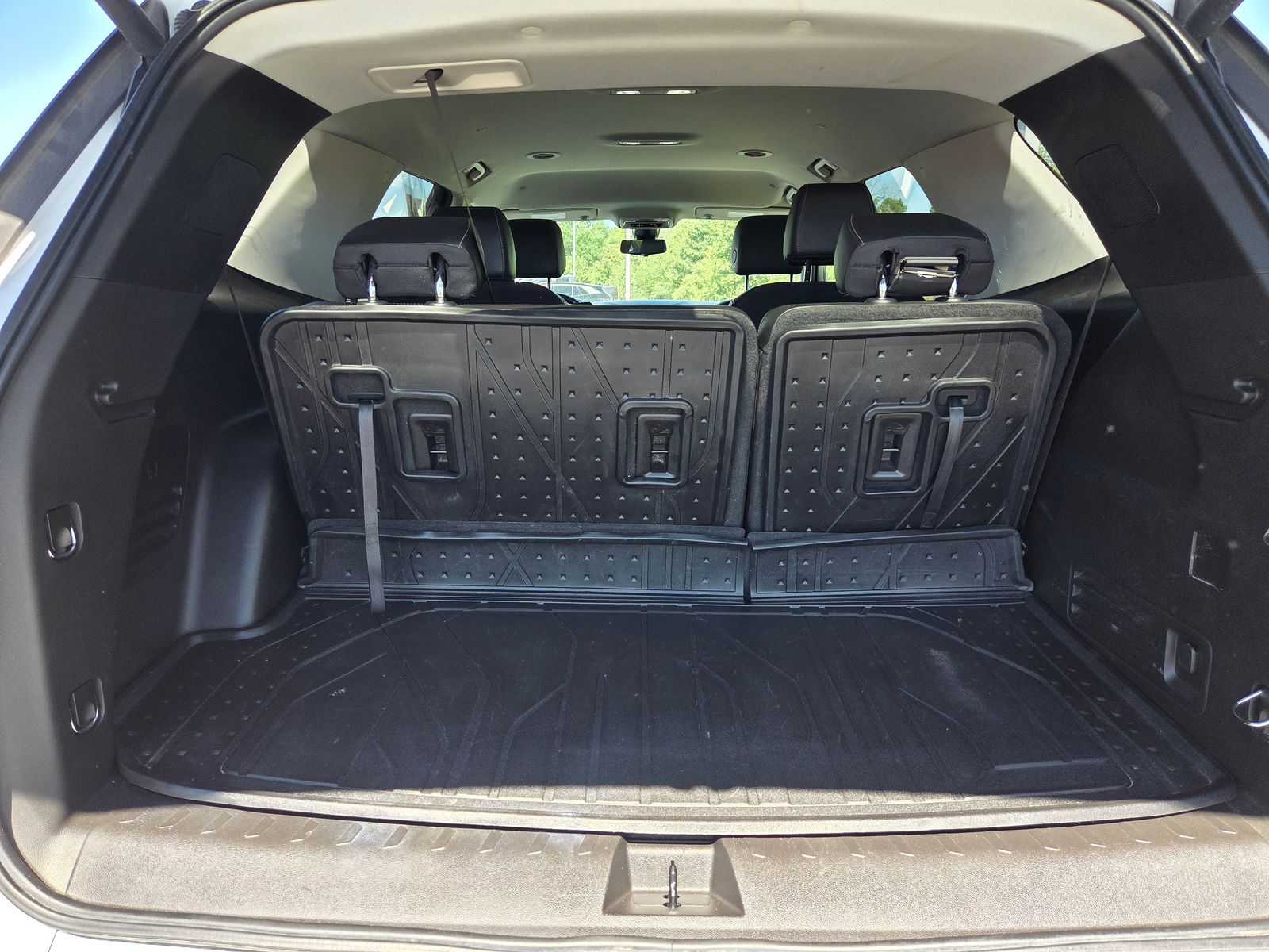 used 2021 Chevrolet Traverse car, priced at $27,244