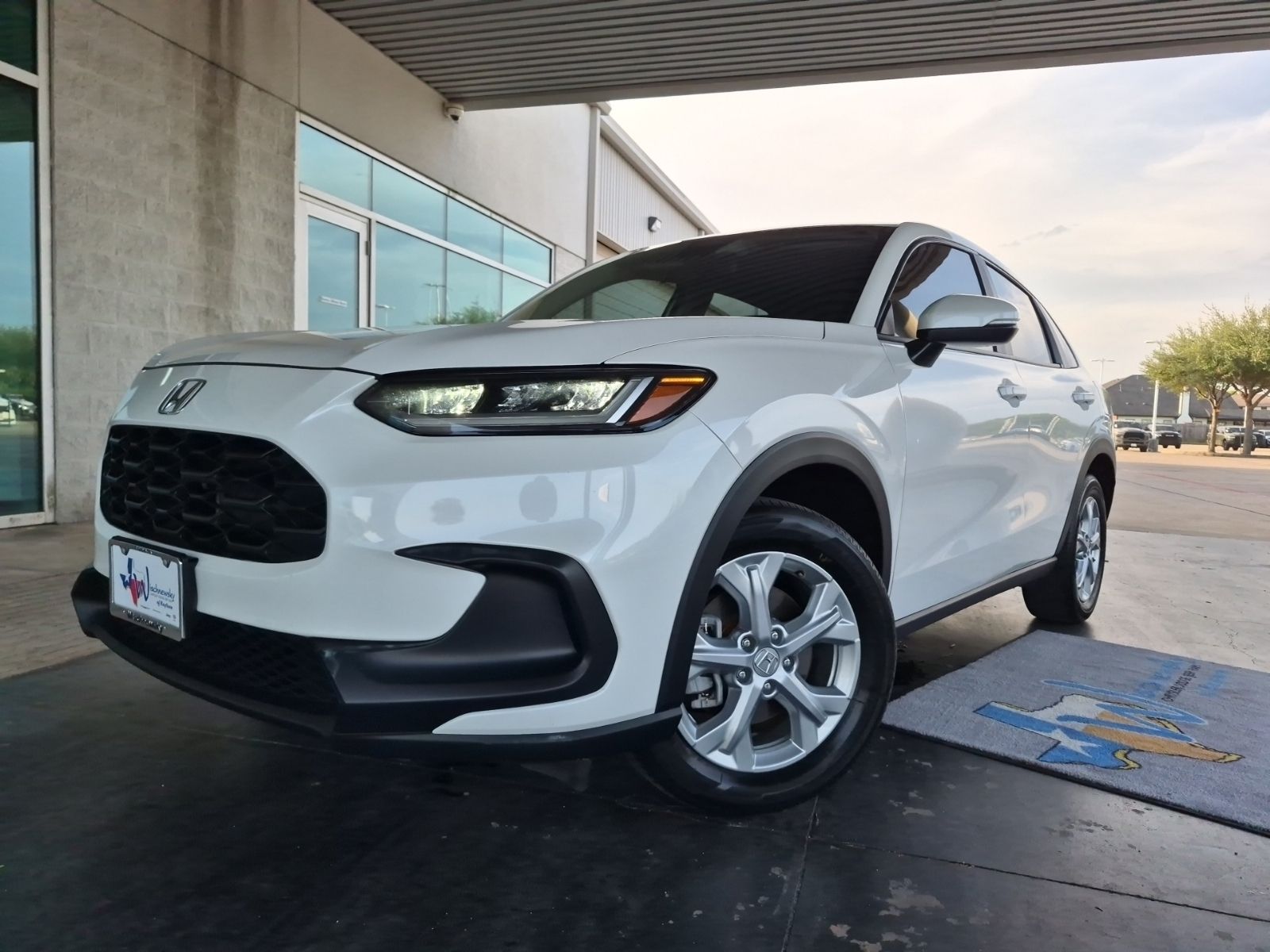 2025 Honda HR-V LX White at Martin Chrysler Dodge Jeep Ram