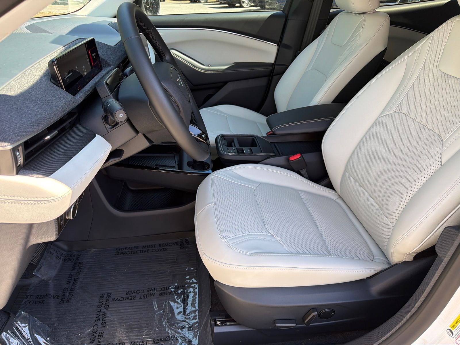 New 2026 Star White Metallic Tri-coat Ford Premium image 10